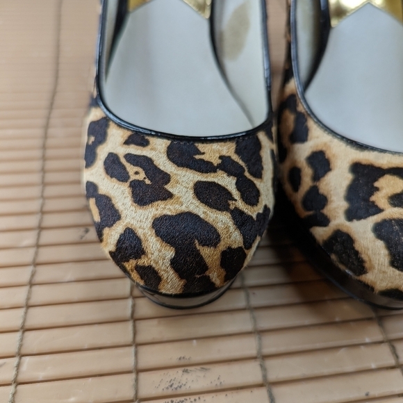 Michael Kors women's sz 7B platform 4" heels. Calf hair Leopard print pumps. 315 - Picture 9 of 10